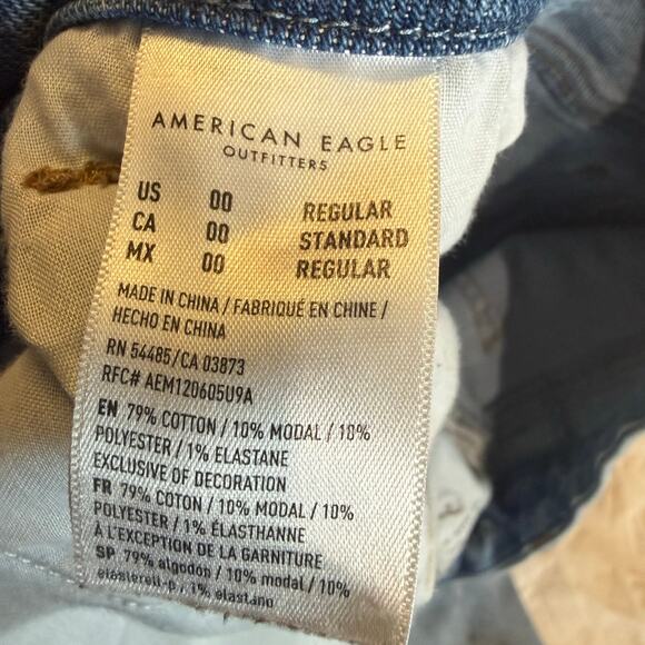 American Eagle Curvy Mom Jeans 00 Light Wash High Rise Denim - Picture 14 of 16